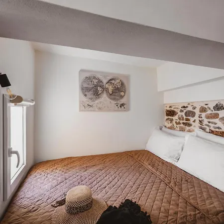 Domus Tua * Ermoupoli