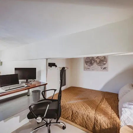 Domus Tua 아파트