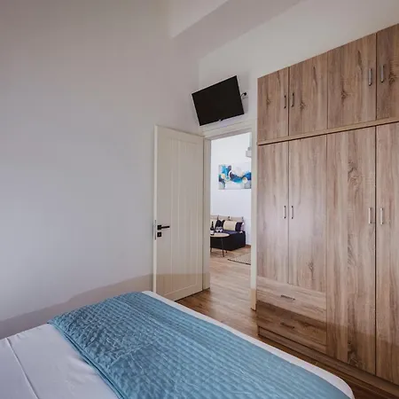 Domus Tua * Ermoupoli